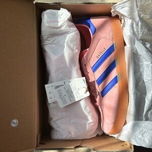 Pink Gazelle Big Kids 6